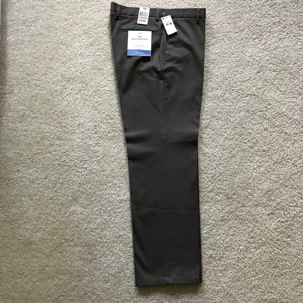 NWT Dockers grey straight fit khakis